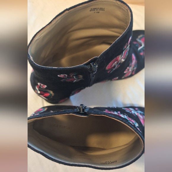 Ann Taylor Boots Size 11 black Embroidered - Picture 5 of 7